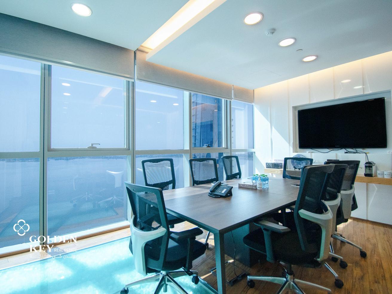 مساحات المكتبية مهنية - موقع مميز