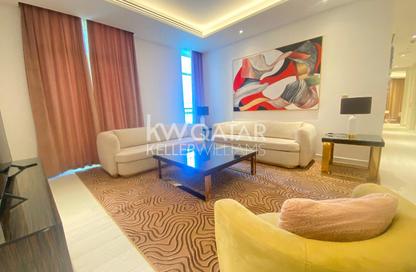 Apartment - 2 Bedrooms - 3 Bathrooms for rent in Floresta Gardens - Floresta Gardens - The Pearl Island - Doha