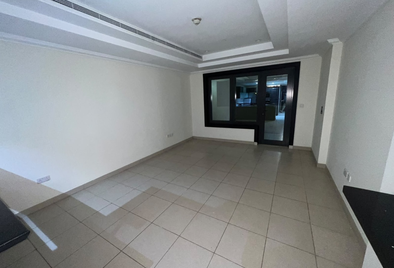 CHEAPEST STUDIO FOR RENT IN PORT WITH BALCONY thumbnail 6
