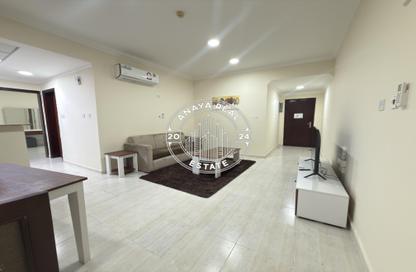 Apartment - 1 Bedroom - 1 Bathroom for rent in Umm Ghwailina Comm - Umm Ghuwalina - Umm Ghuwailina - Doha Apartment - 1 Bedroom - 1 Bathroom for rent in Umm Ghwailina Comm - Umm Ghuwalina - Umm Ghuwailina - Doha