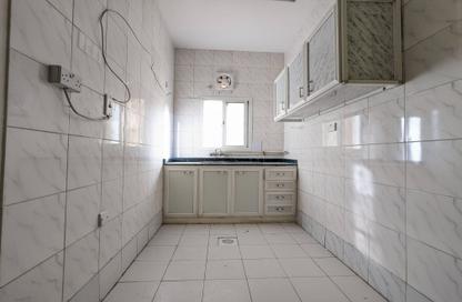 Apartment - 2 Bedrooms - 1 Bathroom for rent in Umm Ghuwailina 4 - Umm Ghuwailina - Doha Apartment - 2 Bedrooms - 1 Bathroom for rent in Umm Ghuwailina 4 - Umm Ghuwailina - Doha