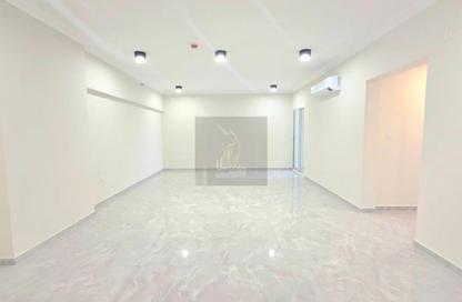 Apartment - 2 Bedrooms - 3 Bathrooms for rent in Musheireb Apartments - Musheireb - Doha