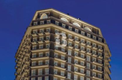 Apartment - 2 Bedrooms - 3 Bathrooms for sale in Floresta Gardens - The Pearl Island - Doha