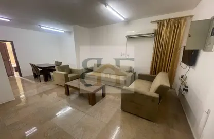 Apartment - 2 Bedrooms - 2 Bathrooms for rent in Al Aqaria Tower - Old Salata - Salata - Doha
