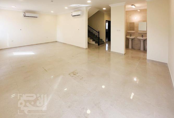 1010785 - Property Image 2