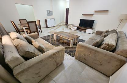 Apartment - 2 Bedrooms - 2 Bathrooms for rent in Al Nasr Street - Al Nasr - Doha