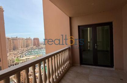 Apartment - 2 Bedrooms - 3 Bathrooms for rent in Tower 10 - Porto Arabia - The Pearl Island - Doha