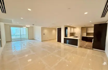 شقة - 2 غرف نوم - 3 حمامات للايجار في فيفا غرب - فيفا بحرية - جزيرة اللؤلؤة - الدوحة