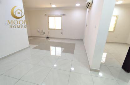Apartment - 1 - 1 for rent in Umm Ghwailina Comm - Umm Ghuwalina - Umm Ghuwailina - Doha