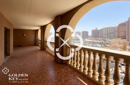Apartment - 2 Bedrooms - 3 Bathrooms for rent in West Porto Drive - Porto Arabia - The Pearl Island - Doha