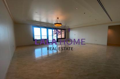 Apartment - 3 Bedrooms - 4 Bathrooms for rent in East Porto Drive - Porto Arabia - The Pearl Island - Doha