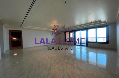 Apartment - 3 Bedrooms - 4 Bathrooms for rent in East Porto Drive - Porto Arabia - The Pearl Island - Doha