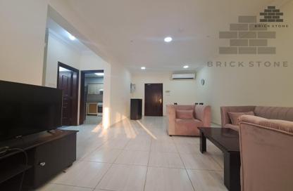 Apartment - 2 Bedrooms - 2 Bathrooms for rent in Anas Street - Fereej Bin Mahmoud North - Fereej Bin Mahmoud - Doha