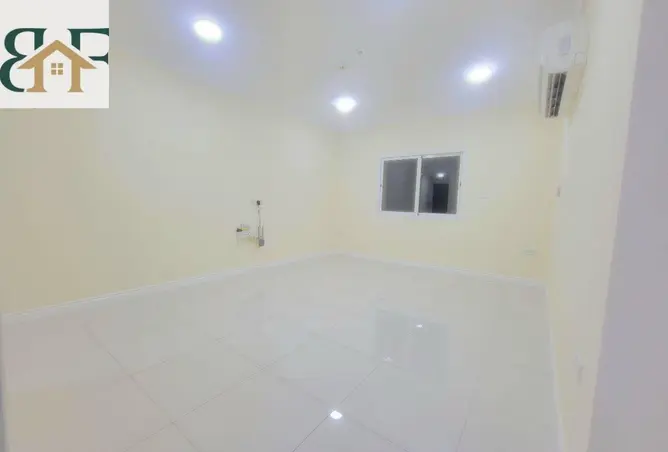 63477833 - Property Image 2
