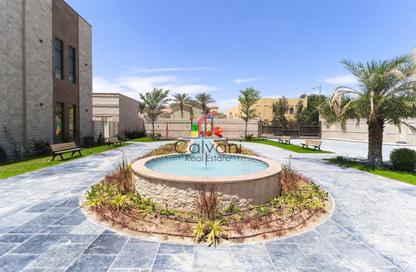 Compound - 4 Bedrooms - 5 Bathrooms for rent in Al Maamoura - Al Maamoura - Doha