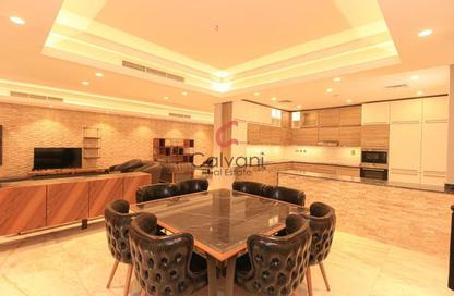 Compound - 4 Bedrooms - 5 Bathrooms for rent in Al Maamoura - Al Maamoura - Doha