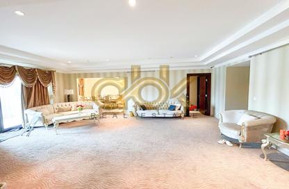 Apartment - 2 Bedrooms - 4 Bathrooms for sale in East Porto Drive - Porto Arabia - The Pearl Island - Doha