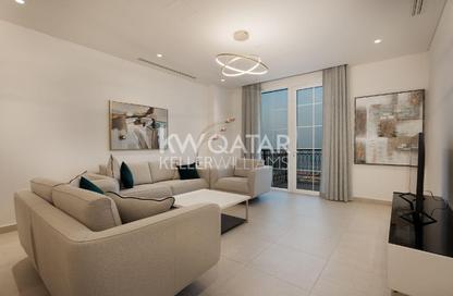 Apartment - 2 Bedrooms - 3 Bathrooms for rent in Floresta Gardens - Floresta Gardens - The Pearl Island - Doha