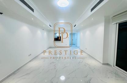 Apartment - 2 Bedrooms - 3 Bathrooms for rent in East Porto Drive - Porto Arabia - The Pearl Island - Doha