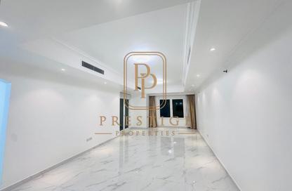 Apartment - 2 Bedrooms - 3 Bathrooms for rent in East Porto Drive - Porto Arabia - The Pearl Island - Doha