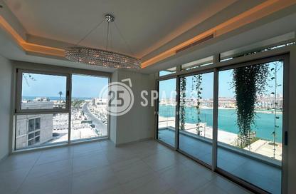 Apartment - 2 Bedrooms - 4 Bathrooms for sale in Crystal Residence - Gewan Island - The Pearl Island - Doha
