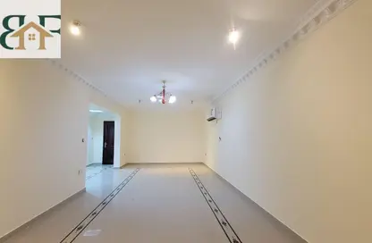 شقة - 3 غرف نوم - 3 حمامات للايجار في شارع المطار القديم - طريق المطار القديم - الدوحة