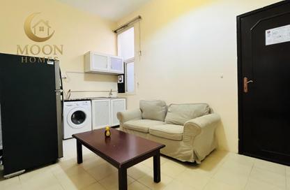 Apartment - Studio - 1 Bathroom for rent in Al Hitmi - Al Hitmi - Doha