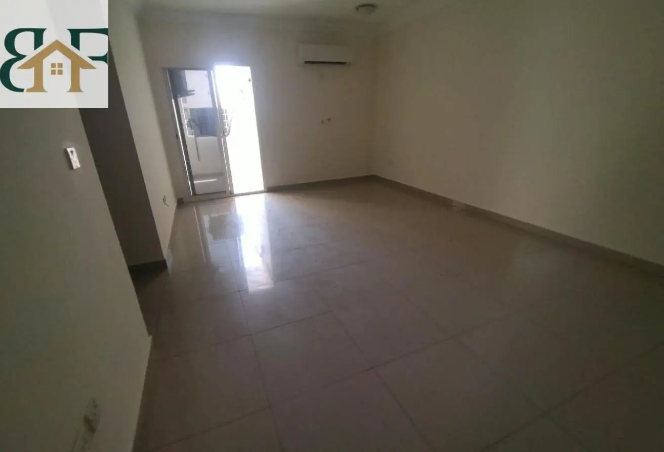 62126361 - Property Main Image