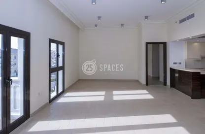 Apartment - 3 Bedrooms - 4 Bathrooms for rent in Carnaval - Qanat Quartier - The Pearl Island - Doha Apartment - 3 Bedrooms - 4 Bathrooms for rent in Carnaval - Qanat Quartier - The Pearl Island - Doha