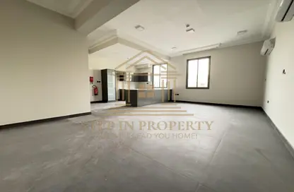 Apartment - 2 Bedrooms - 3 Bathrooms for rent in Al Sadd Road - Al Sadd - Doha