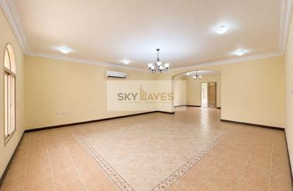 Villa - 3 Bedrooms - 3 Bathrooms for rent in Old Airport Road - Old Airport Road - Doha