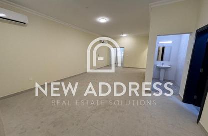 Apartment - 3 Bedrooms - 3 Bathrooms for rent in Fereej Bin Mahmoud - Doha