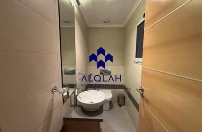 Apartment - 1 Bedroom - 2 Bathrooms for rent in Al Sadd Road - Al Sadd - Doha