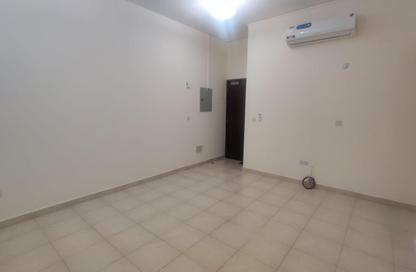 Apartment - 3 Bedrooms - 2 Bathrooms for rent in Najma Street - Najma - Doha