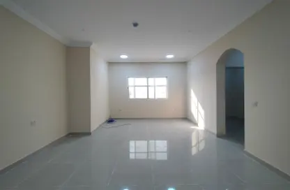 Apartment - Studio - 1 Bathroom for rent in Muaither Area - Al Rayyan - Doha