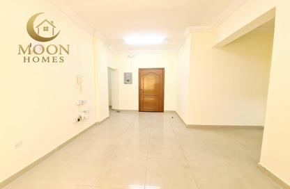 Apartment - 3 Bedrooms - 3 Bathrooms for rent in Al Mansoura - Al Mansoura - Doha