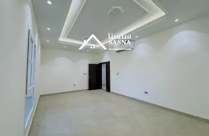 شقة - 3 غرف نوم - 3 حمامات للايجار في شارع النصر - النصر - الدوحة