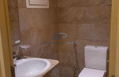 Apartment - 2 Bedrooms - 2 Bathrooms for rent in Muraikh - AlMuraikh - Doha