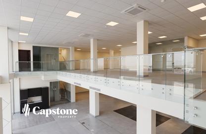Show Room - Studio - 4 for rent in Al Ain Center - Salwa Road - Doha