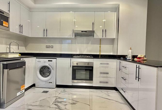 1001992 - Property Image 2