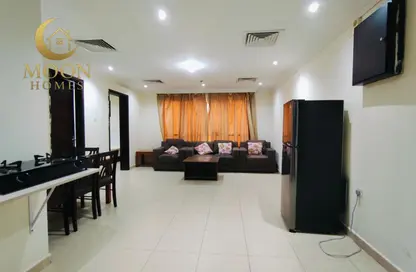 Apartment - 1 Bedroom - 1 Bathroom for rent in Umm Ghwailina Comm - Umm Ghuwalina - Umm Ghuwailina - Doha