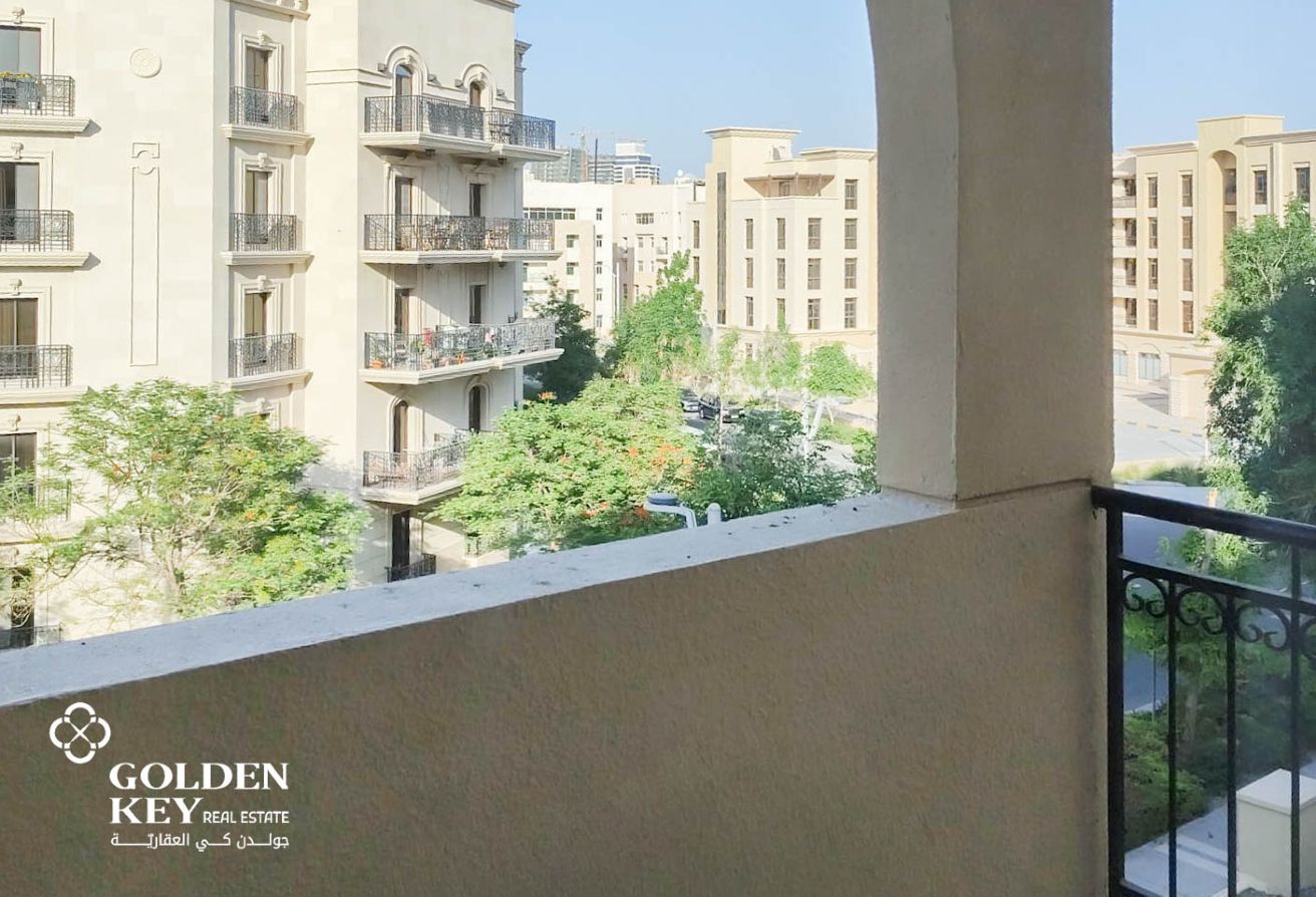 Fully Furnished 1BR with Balcony | Fox Hills