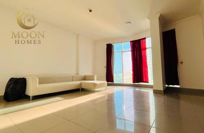 Apartment - 1 Bedroom - 1 Bathroom for rent in Umm Ghwailina Comm - Umm Ghuwalina - Umm Ghuwailina - Doha