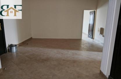 Apartment - 3 Bedrooms - 3 Bathrooms for rent in Bin Omran - Fereej Bin Omran - Doha