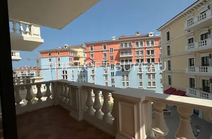 Apartment - 3 Bedrooms - 3 Bathrooms for sale in Mercato - Qanat Quartier - The Pearl Island - Doha