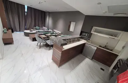 Apartment - 2 Bedrooms - 3 Bathrooms for rent in Crescent Building - Yasmeen City - Lusail