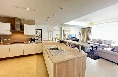 Apartment - 3 Bedrooms - 4 Bathrooms for rent in West Bay Tower - West Bay - West Bay - Doha