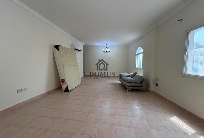 1019842 - Property Image 2