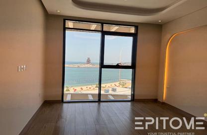 Apartment - 2 Bedrooms - 3 Bathrooms for rent in JMJ Waterfront Residences - Waterfront Residential - The Waterfront - Lusail