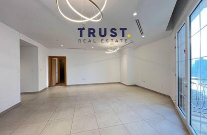 Apartment - 2 Bedrooms - 3 Bathrooms for rent in Floresta Gardens - Floresta Gardens - The Pearl Island - Doha